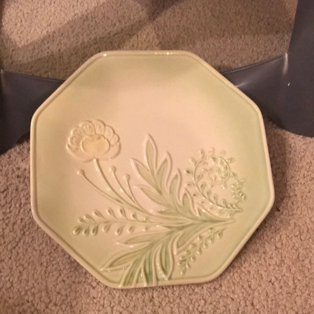 Collector’s plate